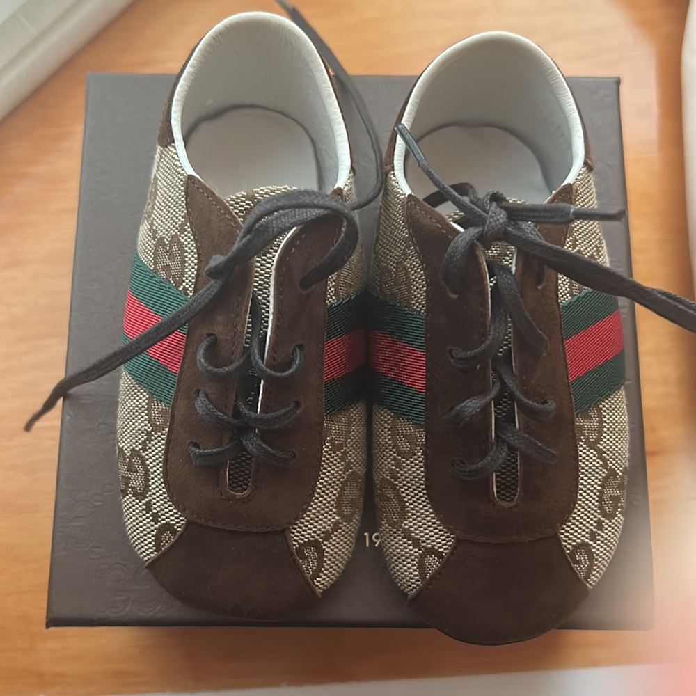 NIB AUTHENTIC Gucci boys baby shoes